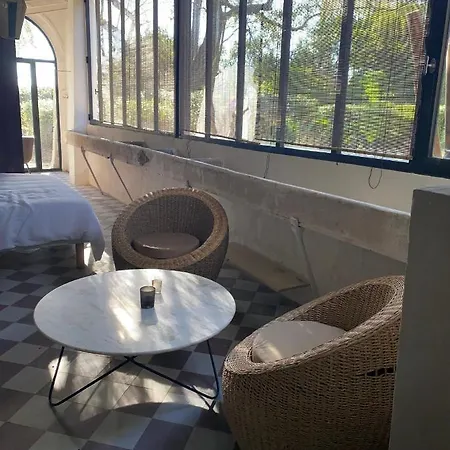 Bed and Breakfast Manoir Des Sources à Uzès Extérieur photo